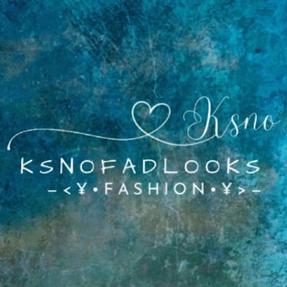 #1315 Two Piece Floral Bra Top Capri Outfit Set - Picture 17 of 17